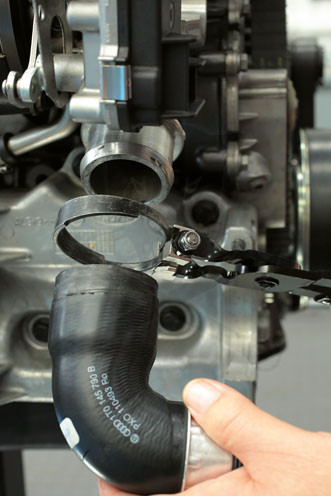 Bilincsfogó turbó csövekhez - VAG - VW, Audi, Skoda, stb.