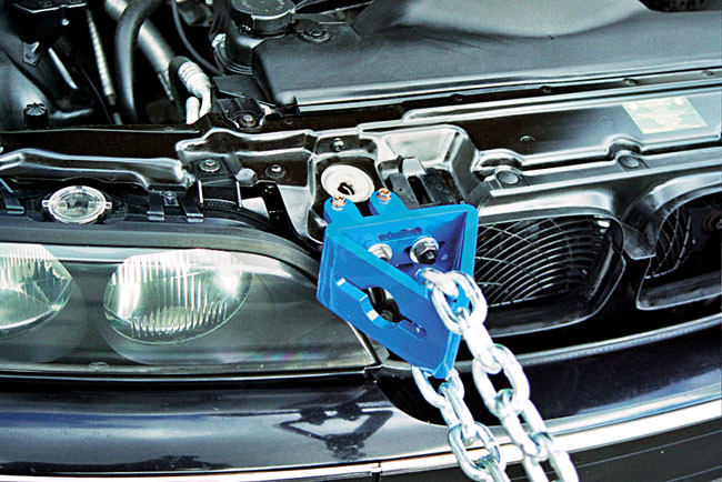 Karosszéria húzató - speciális háromoldalú kivitel - 5 tonnás