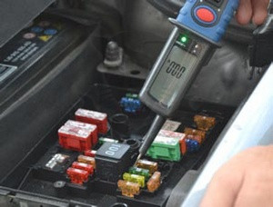 Multiméter, autóipari 0-24 V digit. - Hubitools