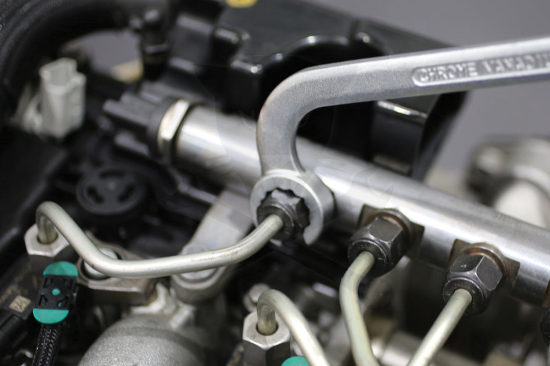 Üzemanyagcső bontó kulcs 17 mm VAG TDi