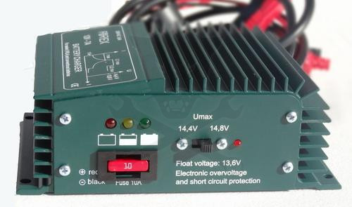 Akkumulátor töltő FRX 12V - 7A - Full Automata