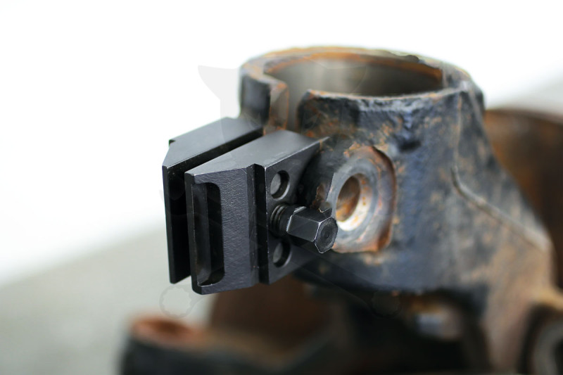 Felfüggesztés széthúzó szerszám - Laser