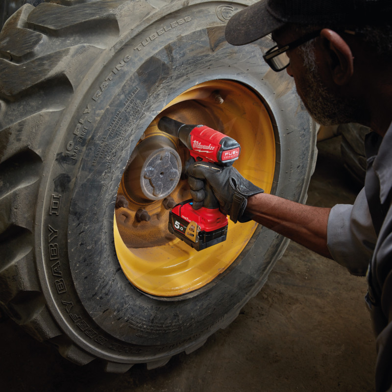 Ütvecsavarozó, akkus 18V 1/2", akku nélkü, b. gyür - Milwaukee (M18 ONEIWF12-0X)