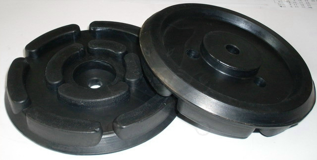 Gumipogácsa csápos emelőhöz 147 mm-es spec. peremes-íves