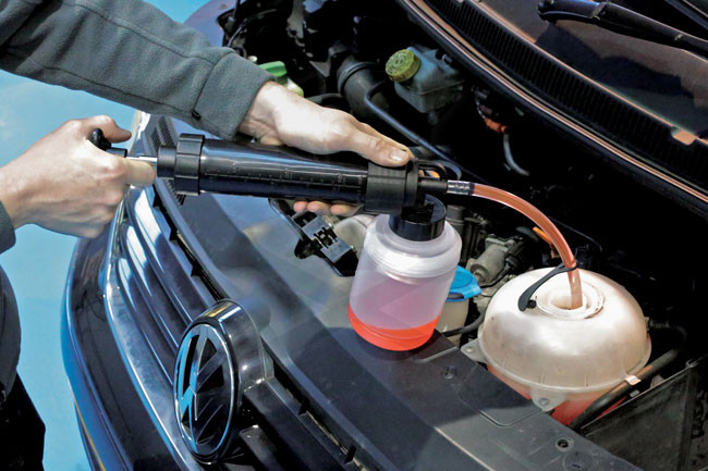 Olajleszívó kézipumpa 350 ml + 1 literes alsó tartály - Laser