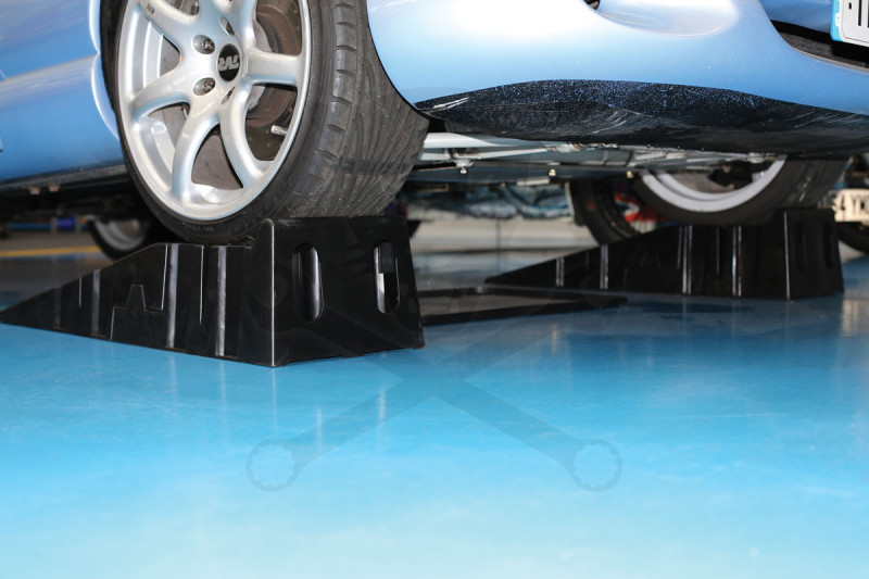 Rámpa - 1 pár - műanyag 2,5 tonnás 0-170 mm