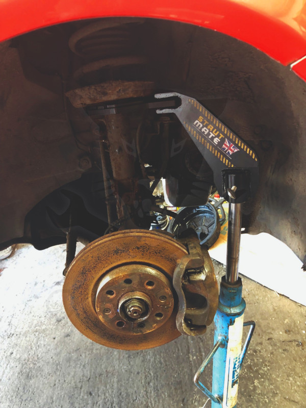 Váltótartó-emelőhöz tartókonzol McPherson adapter - Welzh