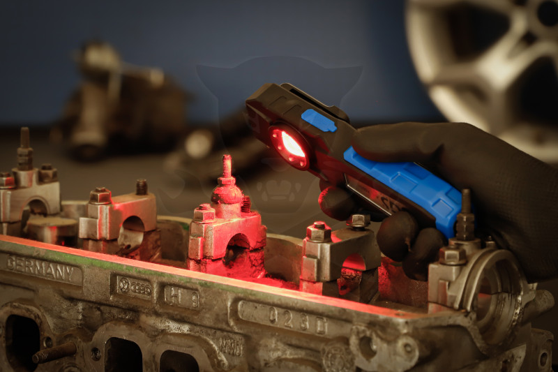 Szerelőlámpa LED 01 COB + 1 ledes dönthető akkus 10W szerelőlámpa -BGS