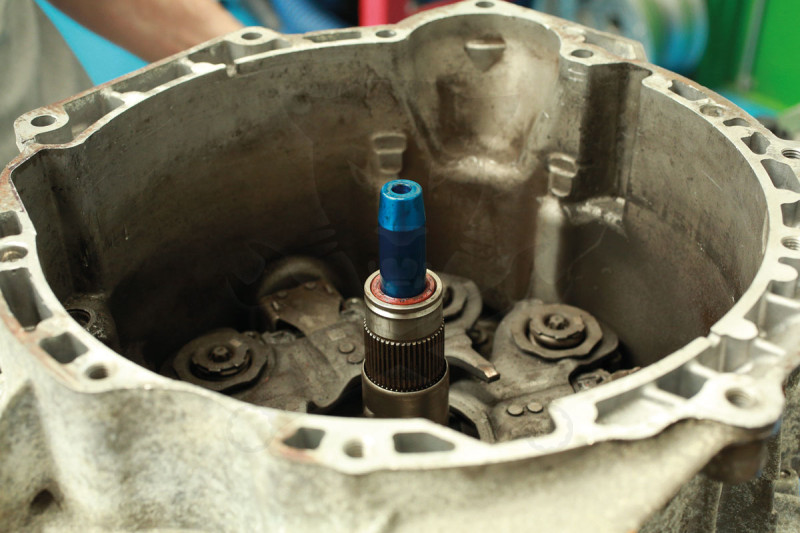 Kuplungszerelő DCT 250 váltó -olajtömítés ki- és beszerelő készlet-Ford