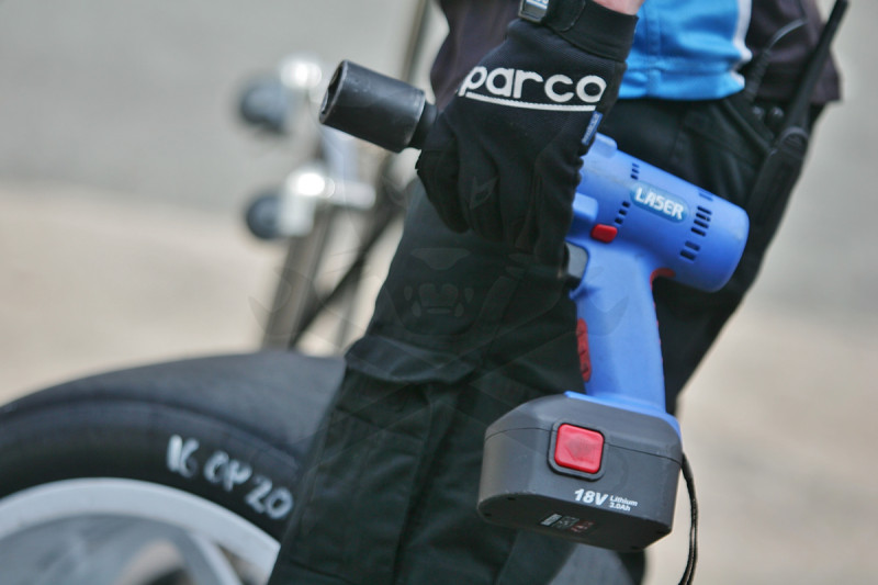 Ütvecsavarozó, akkus 18V 750 Nm 1/2" 3Ah Li-ion - Laser