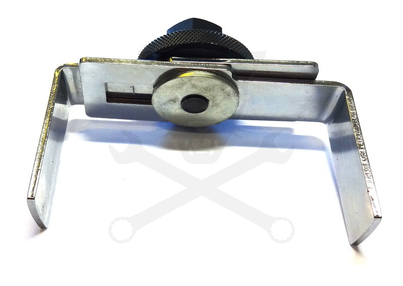 Üzemanyagtartály fedélkulcs 2K