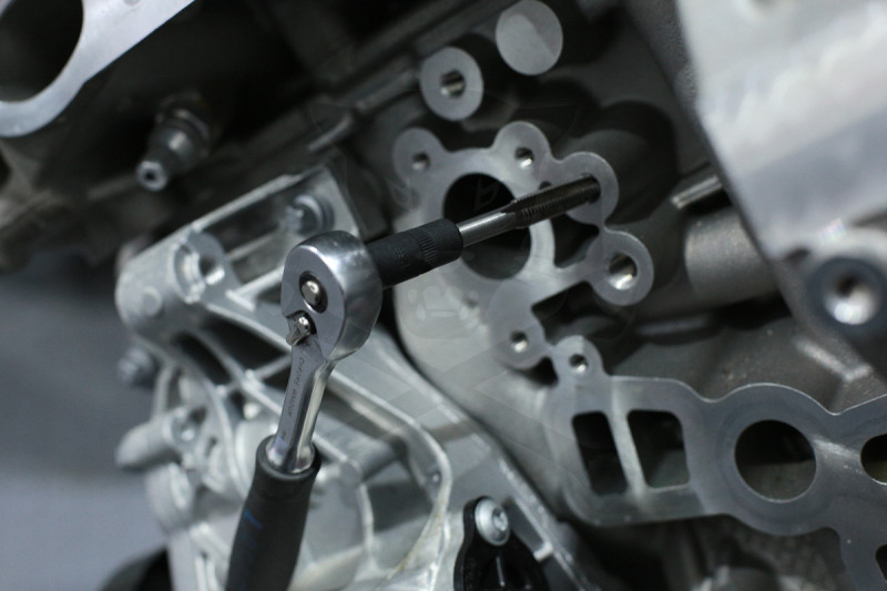 Adapter készlet menetfúrókhoz 10 db-os 4 lapú M1.5-M14 -mágneses- Laser