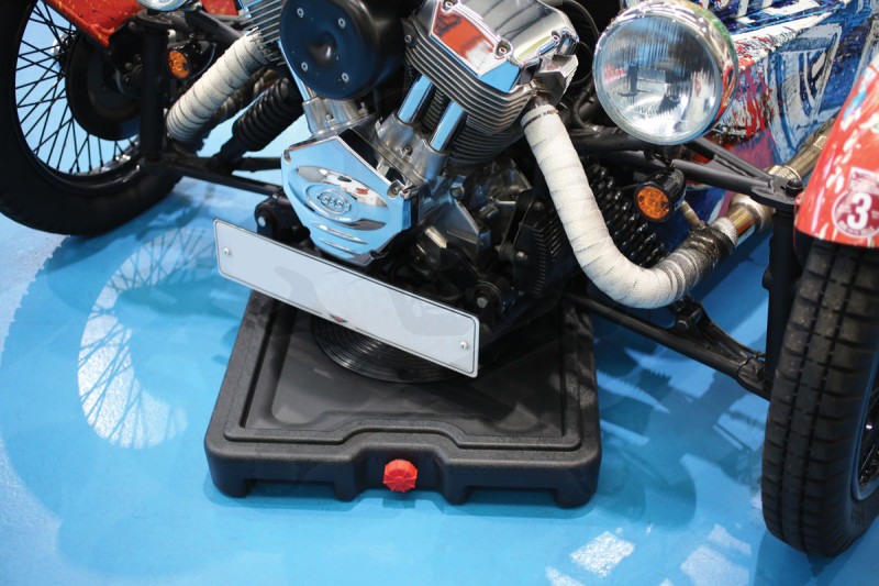 Olajleeresztő tartály - kanna 20 literes extra lapos 850 x 600 x 100