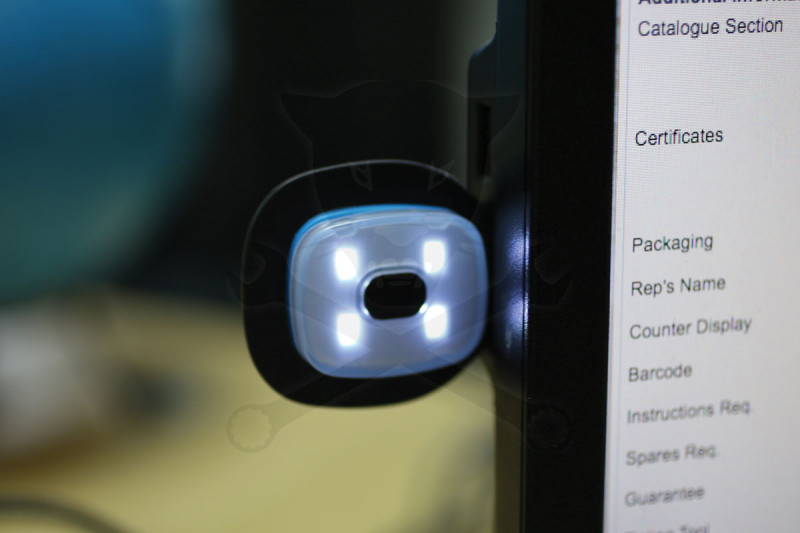 Sapka kötött téli Laser Tools Racing + AKKUS Ledes lámpával TS20