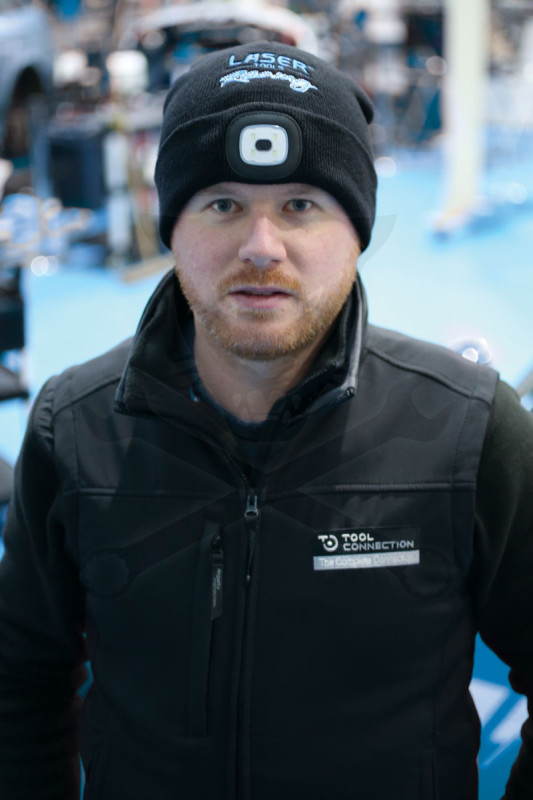 Sapka kötött téli Laser Tools Racing + AKKUS Ledes lámpával TS20