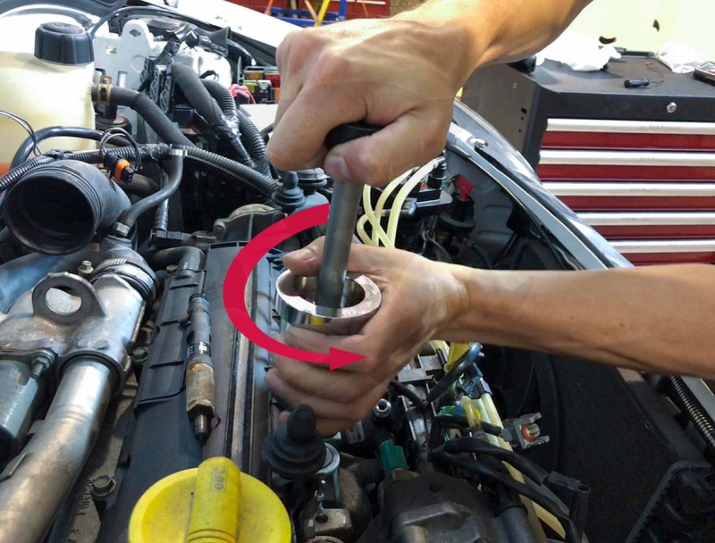 Porlasztó (injektor) réztömítés "tűzkarika" eltávolító+súlykoló 2:1-ben