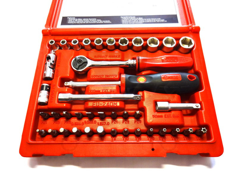 Dugókulcs készlet 1/4" 6 lap 5-14 mm + bithegyek 40 db-os Genius