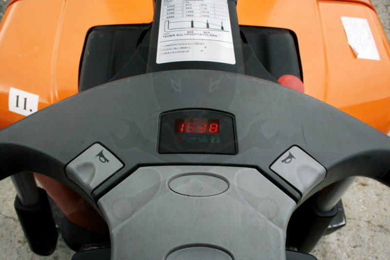 Targonca 11. gyalog kiséretű 2009-es Toyota BT SPE 160- Emel:5,4 m -Magyarország