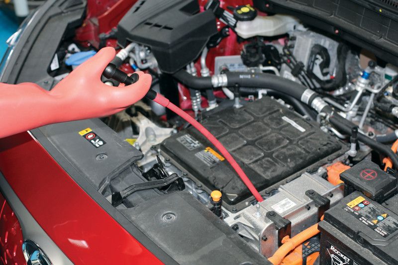 Csavarfelszedő 4 karmos flexibilis 1000V-os SZIGETELT csipesz 610 mm