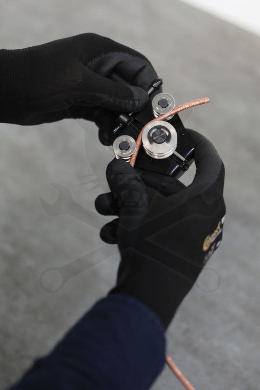 Fékcső hajlító és kiegyenesítő szerszám max.6.35 mm fékcsőhöz - Laser