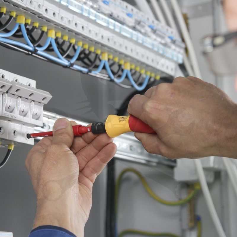 Szigetelt VDE 1000 V-os nyomaték csavarhúzó készlet 13r. 0,8-5 Nm 40674(2872T13)