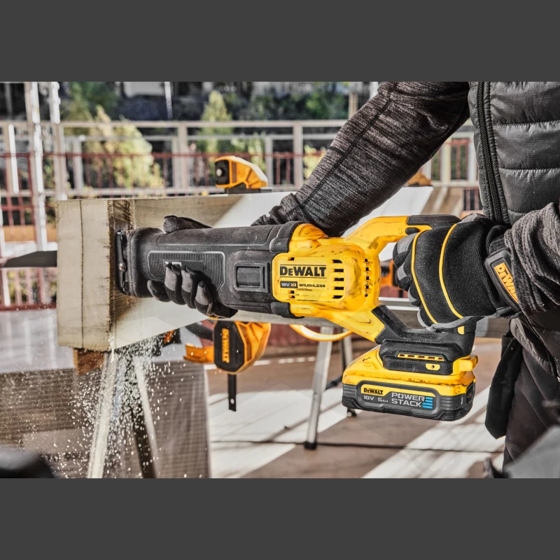 Orrfűrész, akkumulátoros 18V 2db 5.0Ah -POWERSTACK- Dewalt