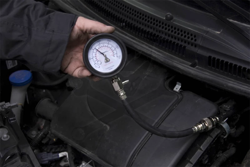 Kompressziómérő benzines univerzális profi Mityvac-US