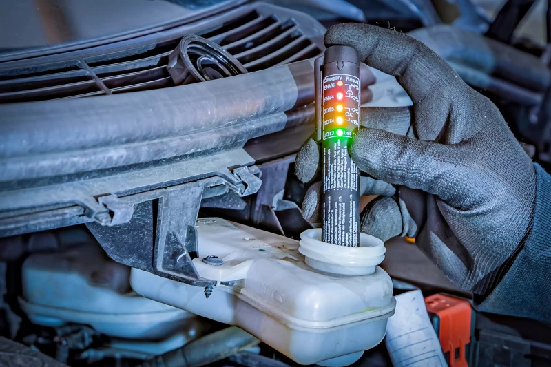 Fékolaj teszter 5 ledes profi DOT 3 - DOT 4 - DOT 5.1 - BGS