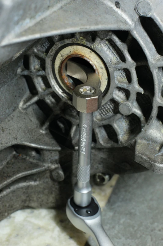 Feszítő szerszám 70 mm hosszú pajszer 3/8" adapter, kerek ívelt vég