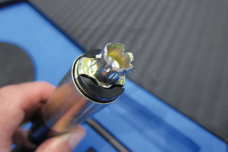 Kerékőr leszedő készlet Univerzális 17 db-os - PROFI - Made in the UK