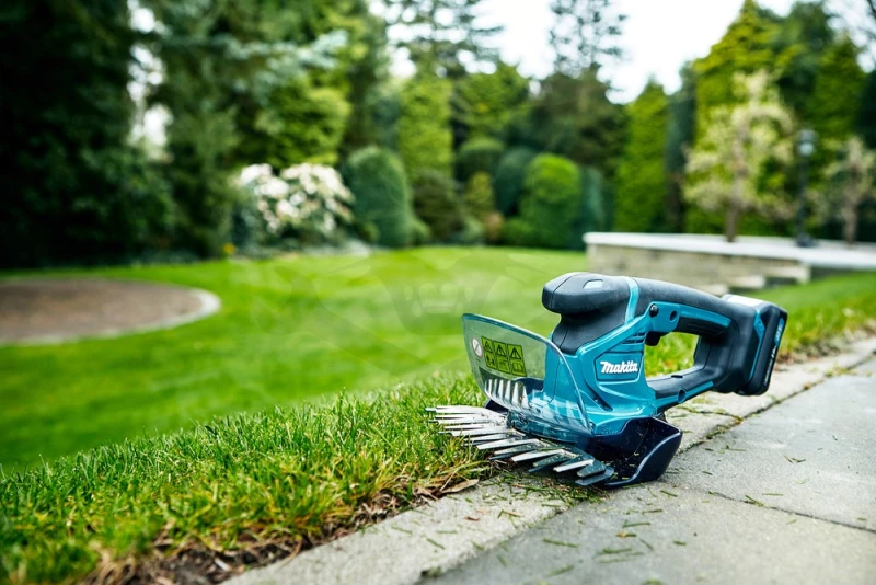 Fűszegélyvágó olló, 12V akku nélkül - kefementes - Makita