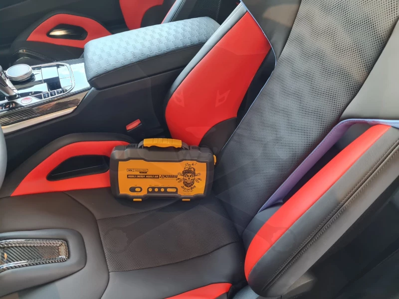 Akkumulátor bikázó-indító (starter) 12/24V -2000A + Akkus Kompresszor